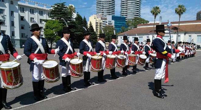 La banda militar Tambor de Tacuarí se presentará en la 31ª Fiesta Nacional  del Chamamé - Instituto de Cultura de Corrientes